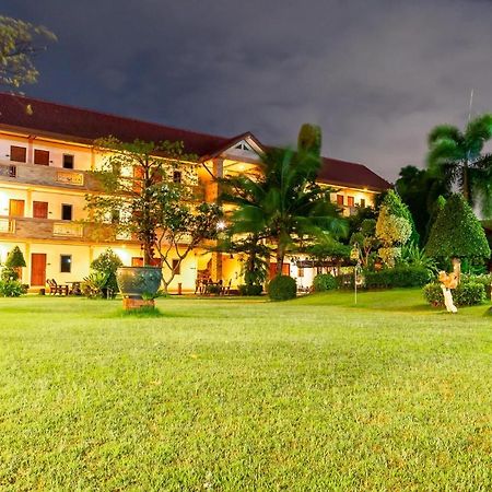 Pn Gold Resort Bangsaen Extérieur photo
