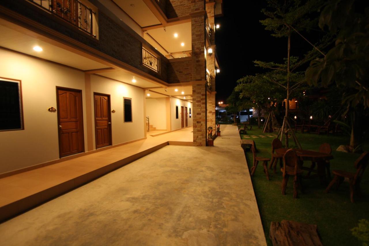 Pn Gold Resort Bangsaen Extérieur photo