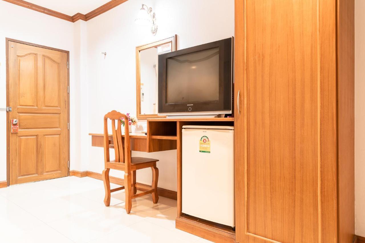 Pn Gold Resort Bangsaen Extérieur photo