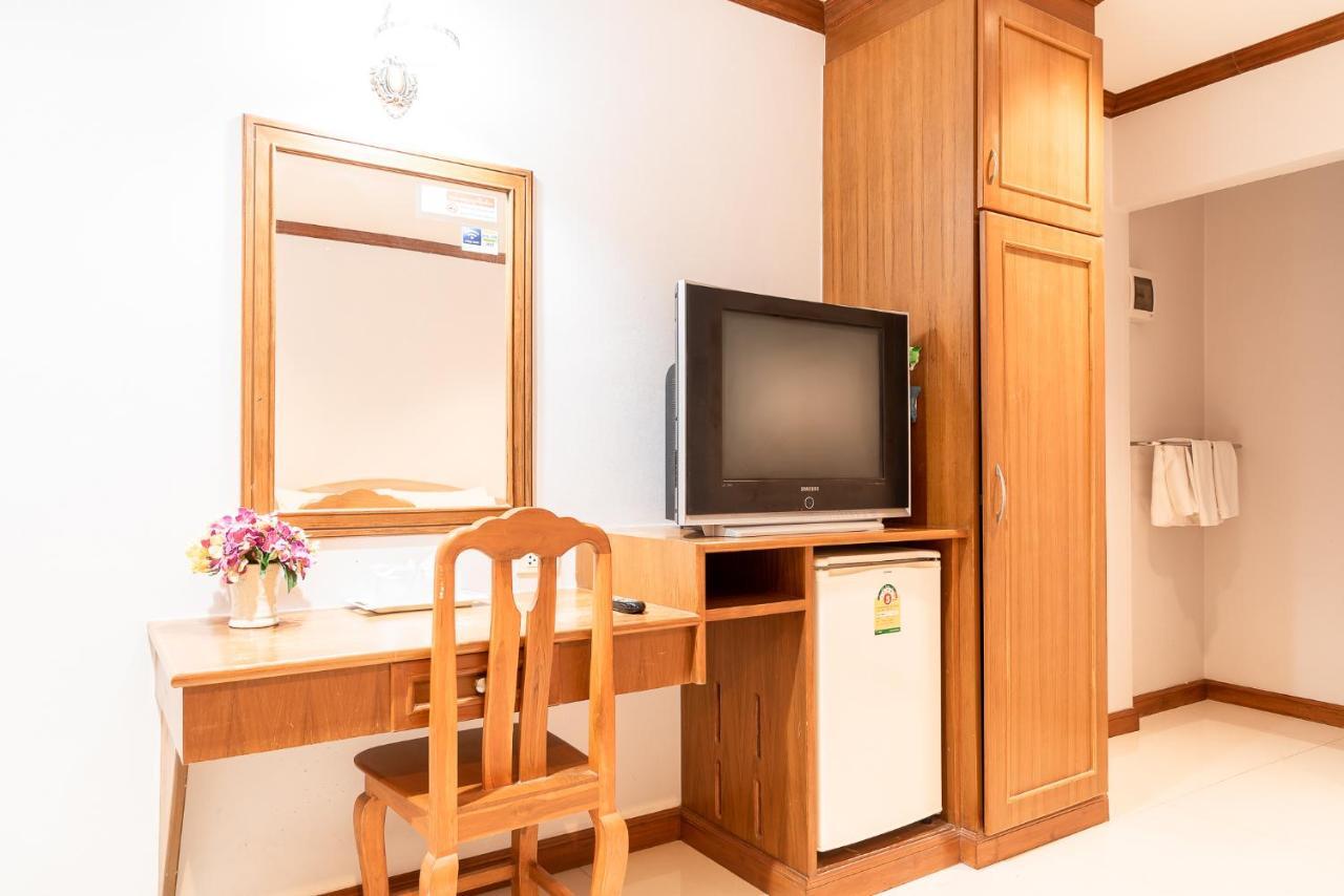 Pn Gold Resort Bangsaen Extérieur photo